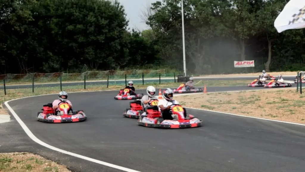 Alliance-Francaise-Montpellier-Activite-Karting.jpg